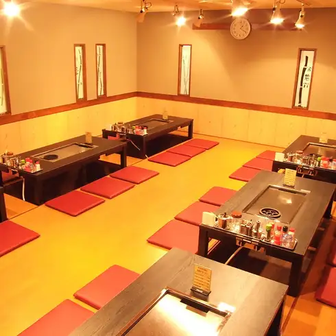 We welcome parties! Please feel free to contact us!