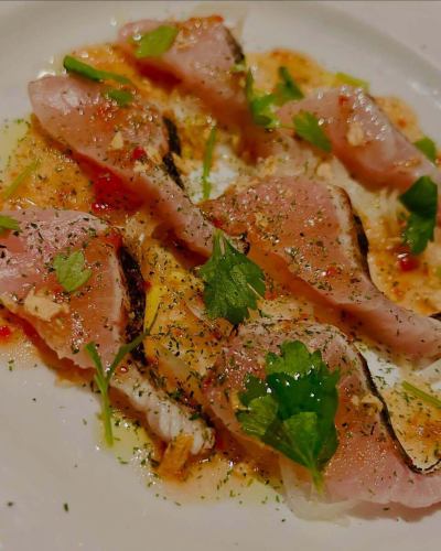 明石鰆の炙りカルパッチョ

#神戸
#三宮
#アレグリア
#ビストロアレグリア
#スペインバル
#イタリアンバル
#神戸グルメ
#神戸ディナー
#三宮グルメ
#三宮ディナー
#鰆
#カルパッチョ
#アヒージョ
#ピッツァ
#パスタ
#パエリア
#0524