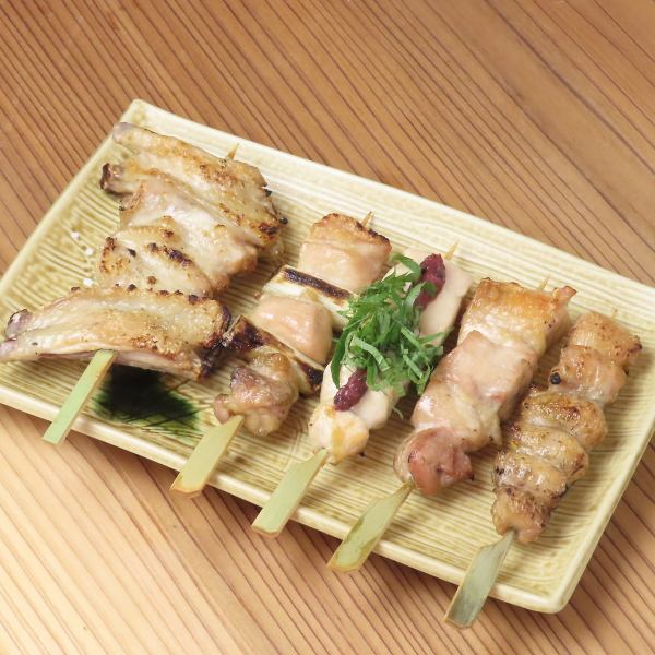 【大山鶏×溶岩石の炙り焼き】大山鶏や新鮮な食材を使用！職人が炙る溶岩焼き料理を楽しめる居酒屋です