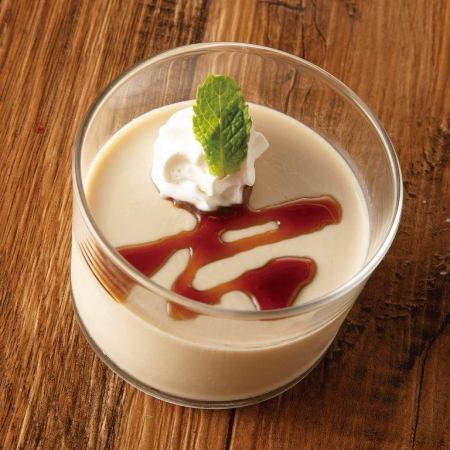 Rich caramel panna cotta