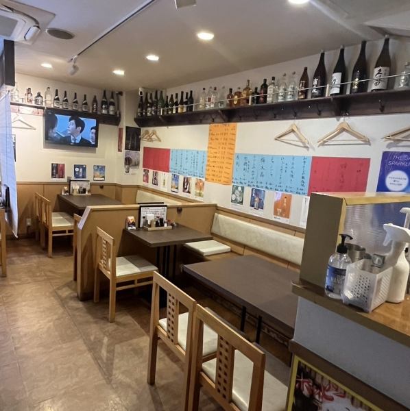 １Fのテーブル席は３４席あります。広々とした店内でゆったりと中華料理をお楽しみください。