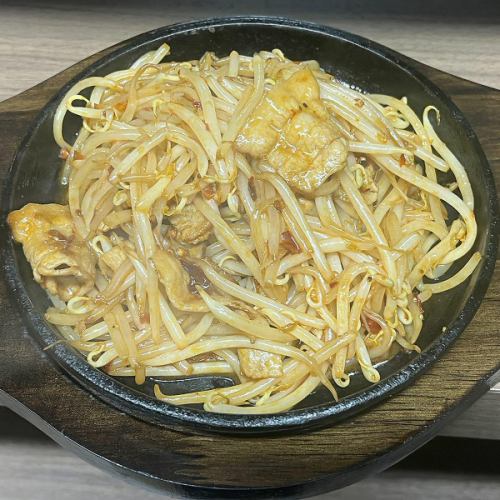 ピリ辛もやし炒め