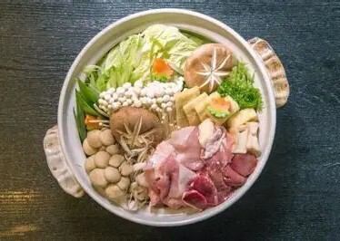 冬限定豪華　焼き鳥たっぷり　鳥鍋付きプレミアムコース