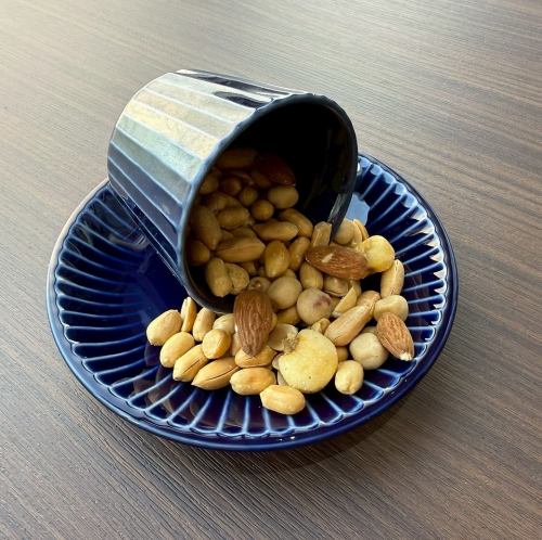 ミックスナッツ