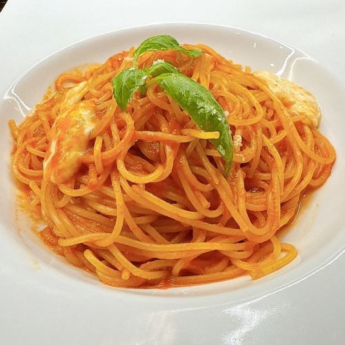 モッツアレラチーズのトマトソース