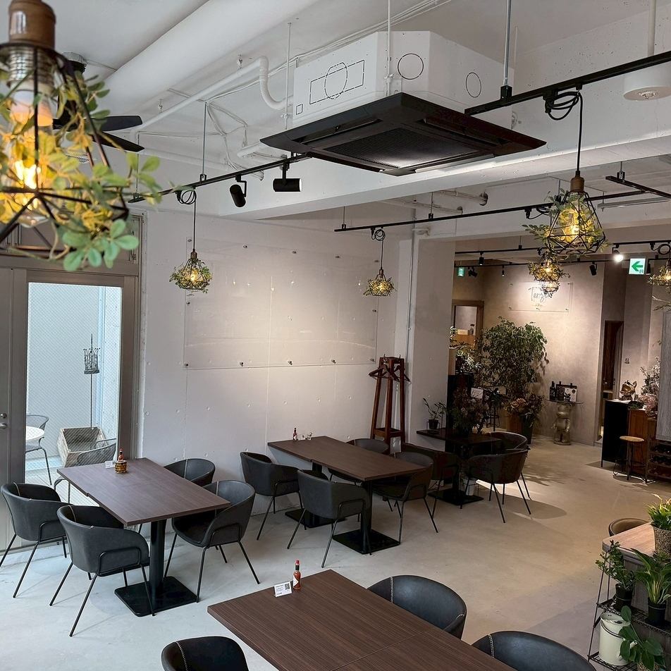 本格ピザ、イタリアンが味わえる雰囲気と味自慢のカジュアルイタリアン