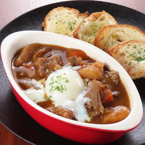 【当店人気イチオシメニュー！】牛すじ肉じゃが