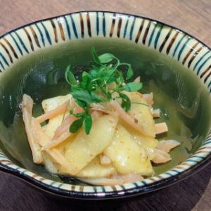 天草大王のソフトジャーキーと梨のサラダ