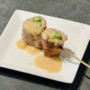 ≪博多野菜巻き串≫アスパラ　ヘーゼルナッツソース