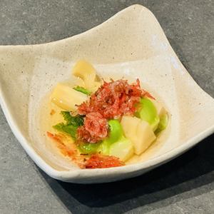 竹の子とつぼみ菜　桜エビのコンフィのせ