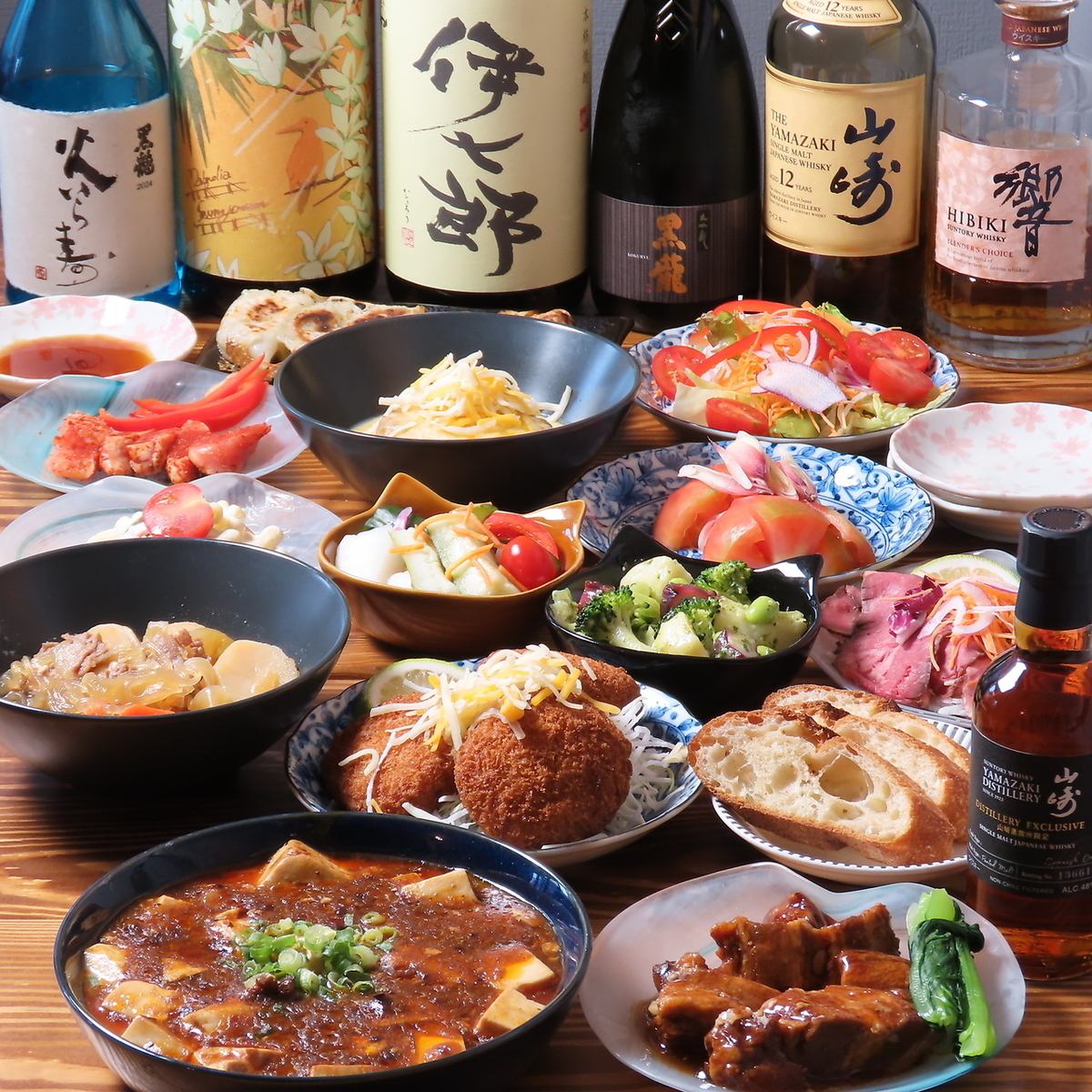 こだわりの日本酒など、バリエーション豊富なお酒とおつまみを楽しめる大人の隠れ家。