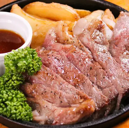 希少部位のサガリステーキを堪能!新鮮なお肉が200~800グラムから選べます◎