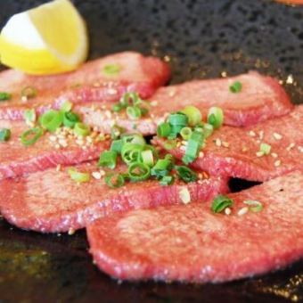 【4/27～9/27】〈食べ飲み放題120分〉＋1200円でスペシャル特典 牛タン6枚BBQコース『6200円』