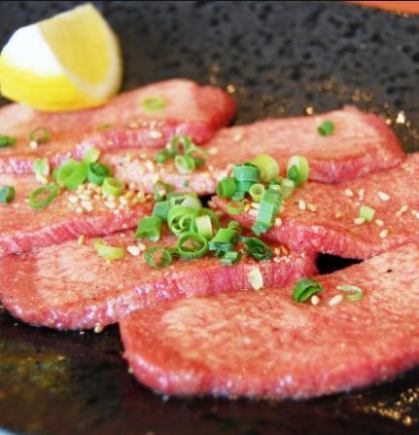 【4/27～9/27】〈食べ飲み放題120分〉＋1200円でスペシャル特典 牛タン6枚BBQコース『6200円』