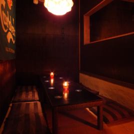 這是一個桌子座位。（Fujiiji Temple巴西Churrasco無限暢飲全友暢飲2F沙發肉）