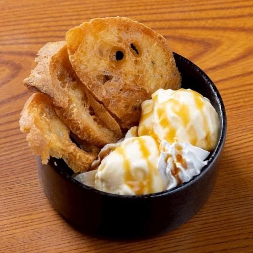 揚げパンバニラアイス