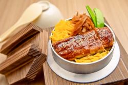 Eel and burdock rice pot set meal