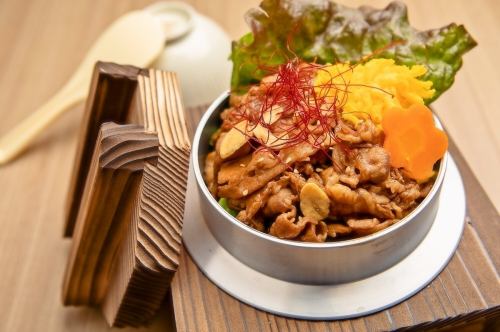 スタミナ焼肉牛カルビ釜飯御膳
