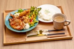 Pork steak x fried chicken x fried shrimp premium plate