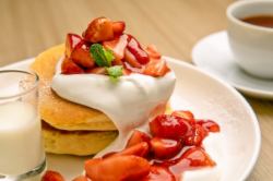 Strawberry pancakes