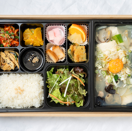 白スンドゥブチゲ定食
