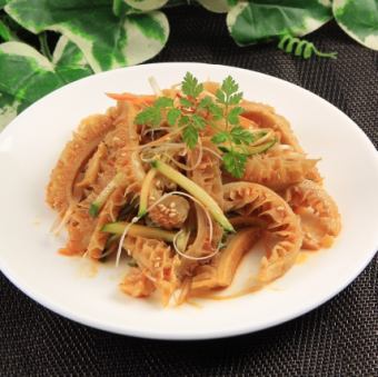 牛のハチノスネギキュウリ和え