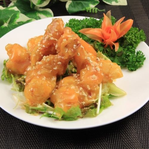 大エビのチリソース炒め/大エビのマヨネーズ和え