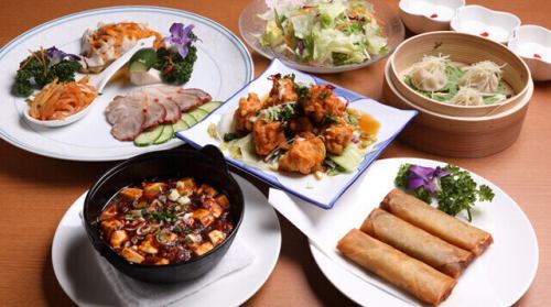 飲み放題付きのコースは選べる4種類をご用意♪