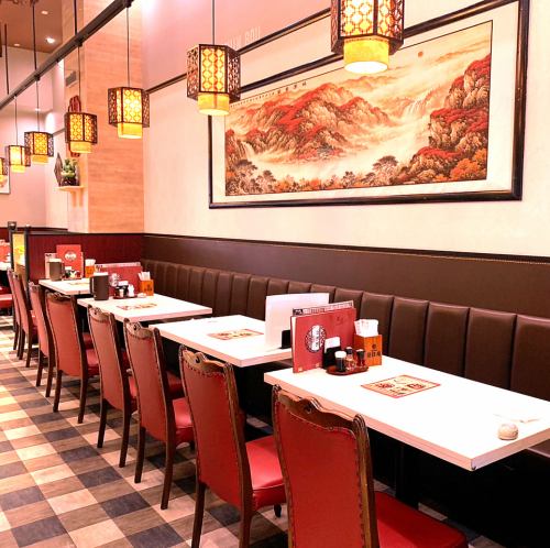 綺麗な店内で中華を堪能!!