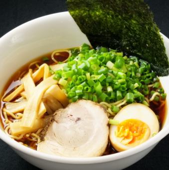 ネギ醤油ラーメン