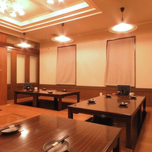 A banquet hall recommended for company banquets and various banquets! Since it is a digging-type tatami room, you can take off your shoes and spend your time openly.It can accommodate up to 45 people, so it is a must-see for secretaries who are thinking of having a banquet with a large number of people! Please feel free to contact us if you have any questions.