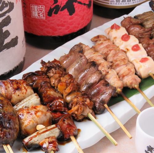 The skewers grilled by the owner who trained at the famous store are exquisite ♪