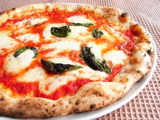 Margherita with fresh mozzarella