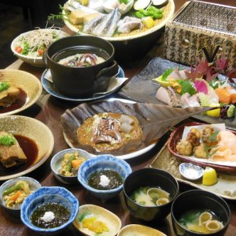 [For a banquet] 10 dishes in total, "Takogama Meshi Course" 4,200 yen (tax included) *Takashi Sashimi and others, the best cost performance course