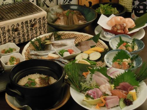 鲷鱼锅饭套餐 4,700日元（含）
