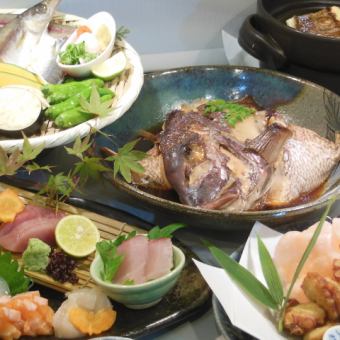 【宴会上人气最高】共10道菜，鲷鱼釜饭套餐4,700日元（含税）*太饭、荒明、鲷鱼梅子、紫苏天妇罗等。