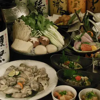 牡蠣味噌火鍋套餐。【僅限現金支付，6500日圓包含無限暢飲。 】]