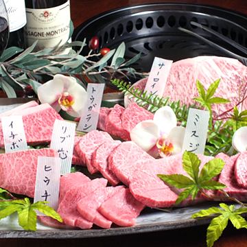 Full Tottori Wagyu beef course★Specially selected rare cuts, top quality black tongue salt, sirloin steak, etc. (dish only)