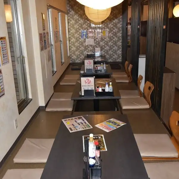各種宴会にピッタリな個室空間です♪大人数でご利用できるため、女子会、会社の飲み会、会社関係のご宴会・サークル合宿の打ち上げ・同窓会・特別な日のお祝いなどなど、用途やシーンを問わずお使い頂ける使い勝手の良い空間です♪