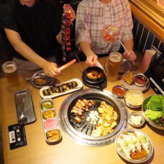 The interior is overflowing with cuteness♪ It's the perfect seating for birthdays, anniversaries, and even dates.We will provide you with a wonderful time with your loved ones.Second floor seats