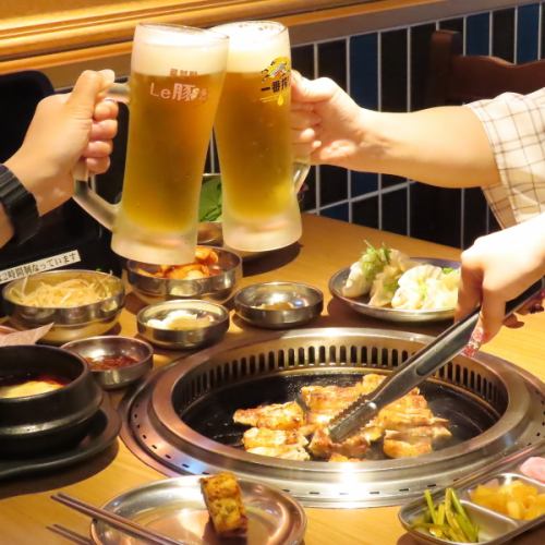 The interior is overflowing with cuteness♪ It's the perfect seating for birthdays, anniversaries, and even dates.We will provide you with a wonderful time with your loved ones.Second floor seats