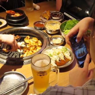 The interior is overflowing with cuteness♪ It's the perfect seating for birthdays, anniversaries, and even dates.We will provide you with a wonderful time with your loved ones.Second floor seats