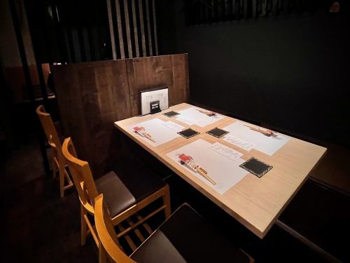 <p>Table seats can accommodate up to 10 people ◎</p>