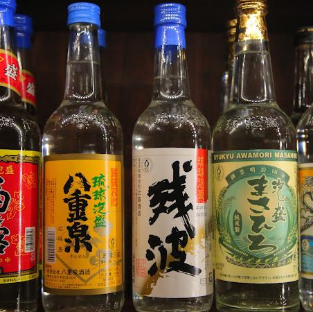 「八重泉」「菊之露」「がじゅまる」等々！ロック、水割り、ソーダでお楽しみください。