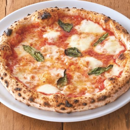 Neapolitan type margherita