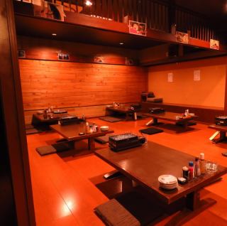 The neo-popular bar, which has both nostalgia and newness, is a unique space that is a mixture of Showa and Heisei, which is a big attraction.