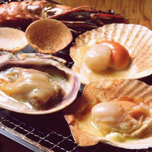 Yorozuya's specialty! Seafood grilled on the beach! Enjoy experience-based cooking such as meat, seafood, and grilled dishes!