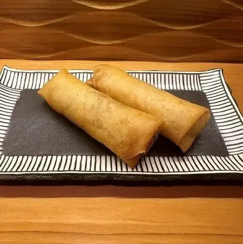 手間隙かけた春巻き