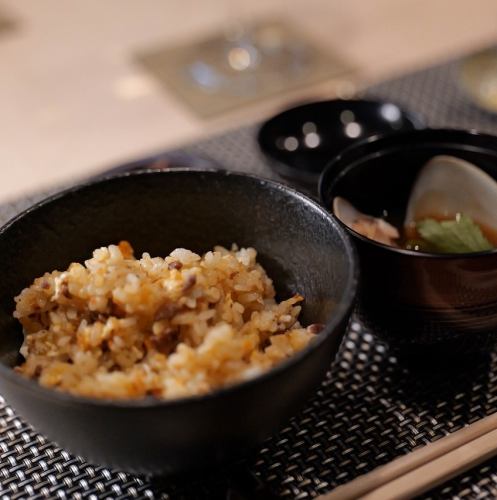 鉄板ガーリックチャーハン