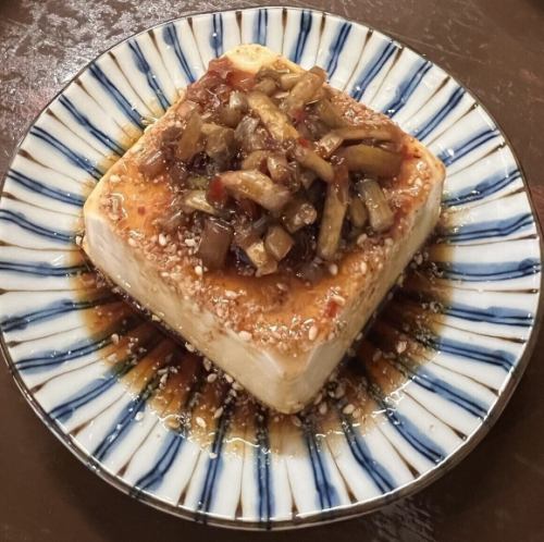 冷奴のニラ醤油がけ